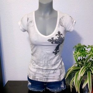 Ocasion || Distressed angel back tee 🔹 B4